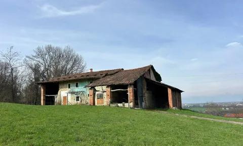 Country house in Briaglia, Cuneo