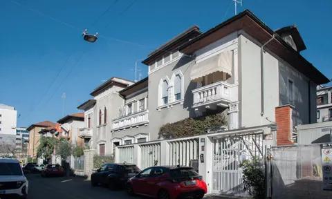 Villa in Milan, Milan