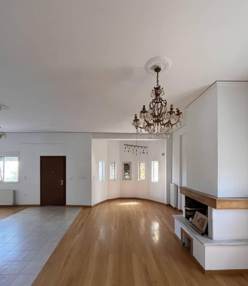 Maisonette Γλυκά Νερά, Fouresi, Glika Nera
