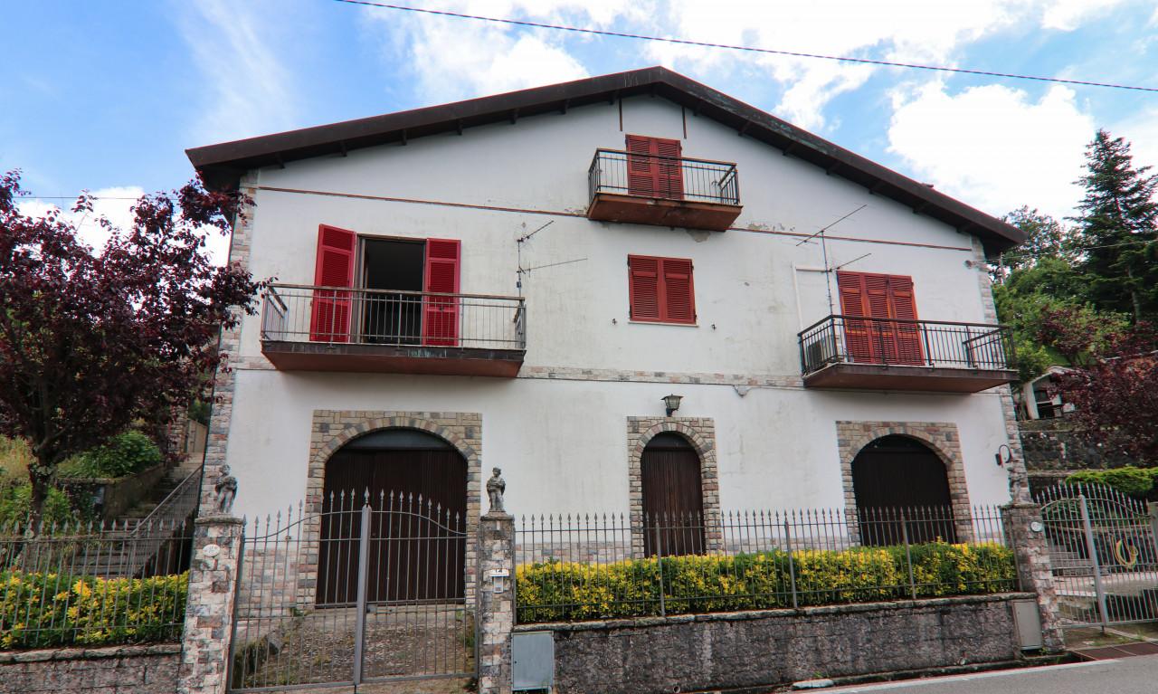 Apartment in Zignago, La Spezia