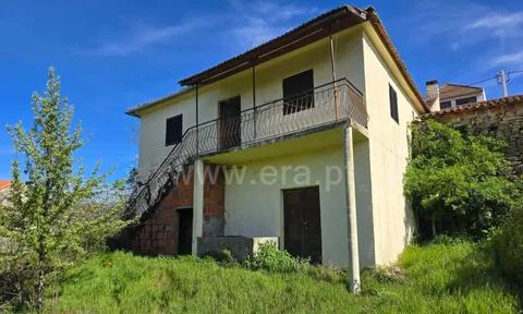 Village house in Valpacos, Vila Real