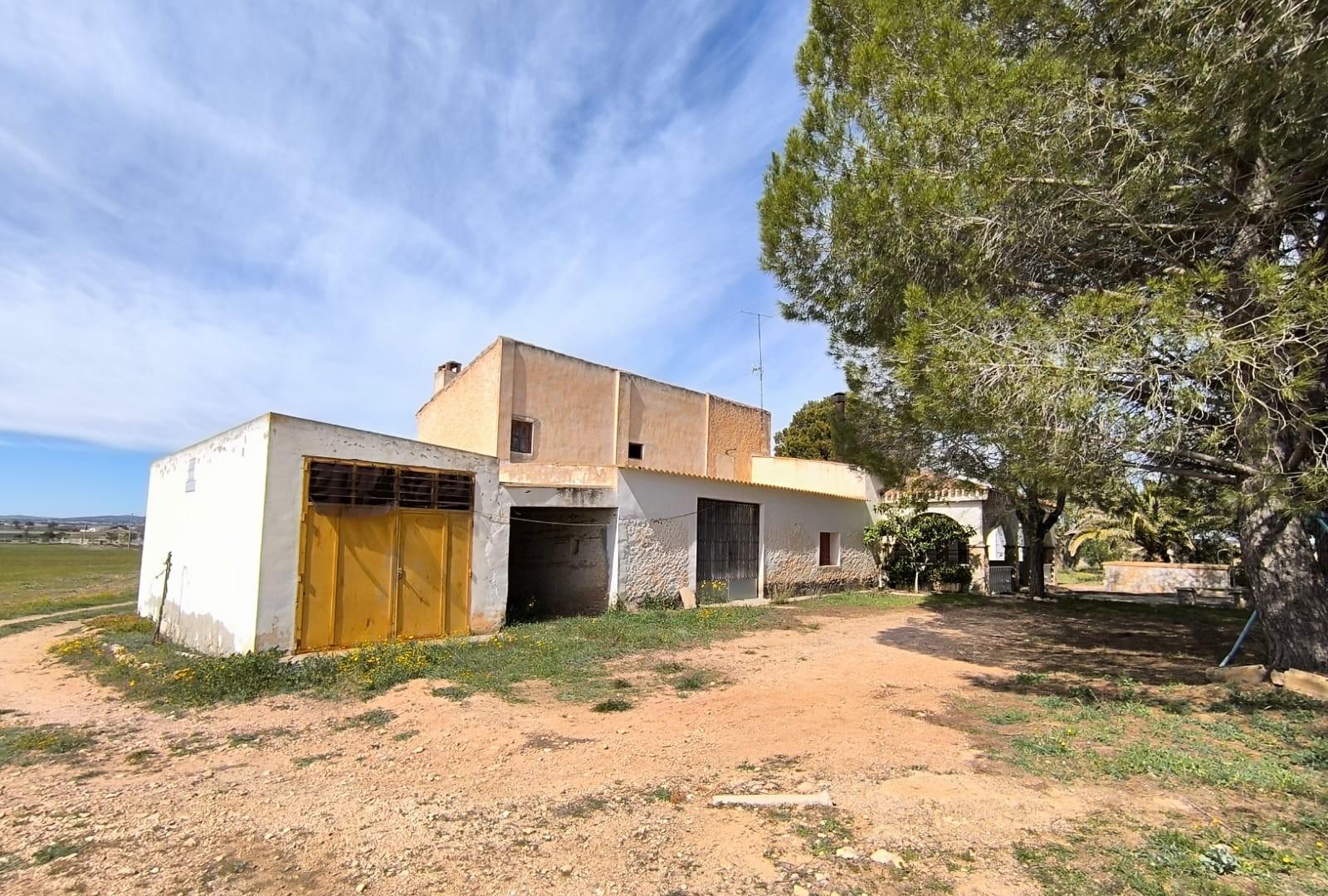 Country house in Yecla, Murcia